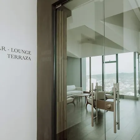 Infinity Pool Epic Views Walk To Old Сasa de vacaciones *